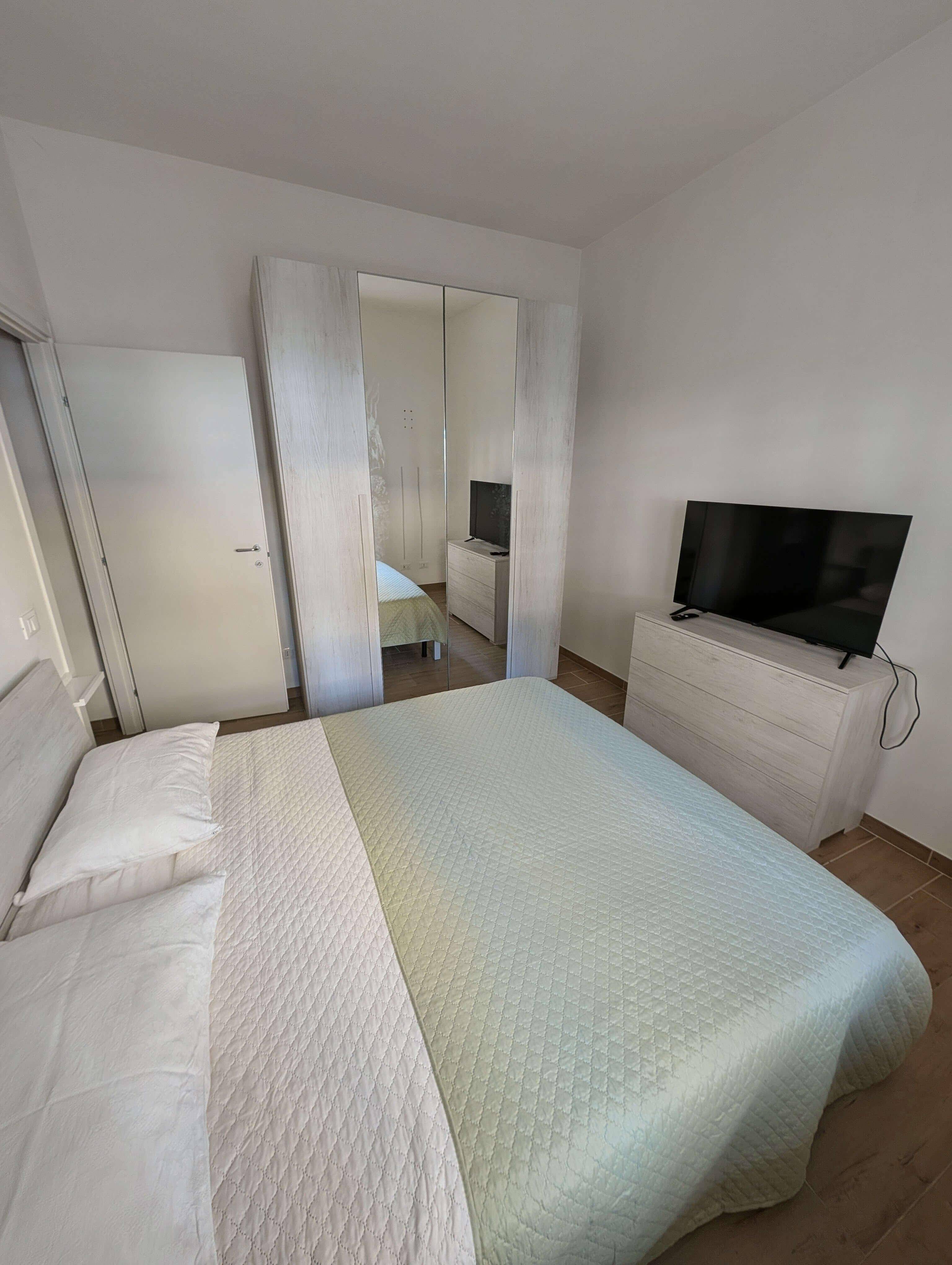 Camera da letto - Bedroom view 2